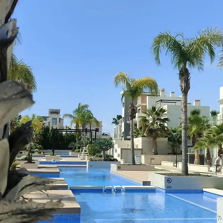 Lznia Pool Feriehus *